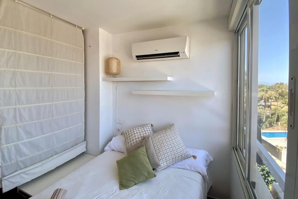 Apartamento La Ventana De Puerto Marina Benalmádena Exterior foto